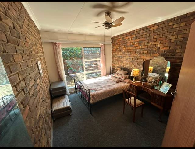 1 BEDROOM APARTMENT FOR SALE IN MEERHOF